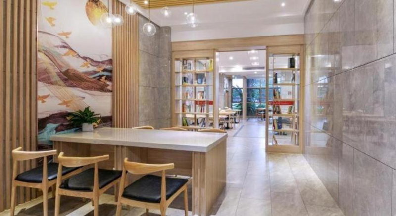 GreenTree Eastern Hotel Shenzhen Nanshan District Qianhai Free Trade Zone Lilin Metro Station, Shenzhen, China