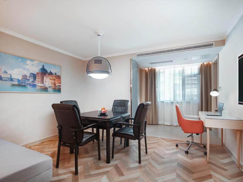 Vienna Hotel Changsha Yuelu Mountain University city Xihu Park, Changsha, China