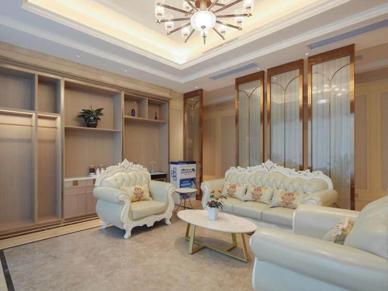 Vienna Hotel Changsha Yuelu Mountain University city Xihu Park, Changsha, China