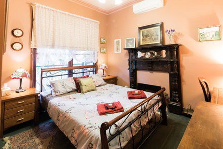 Rustic Refuge Guesthouse, Kalorama, Australia