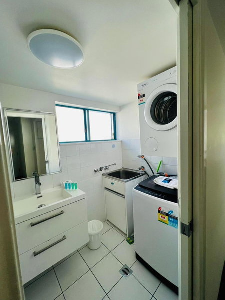 CHA Private Apts Aruba Beach, Gold Coast, Australia