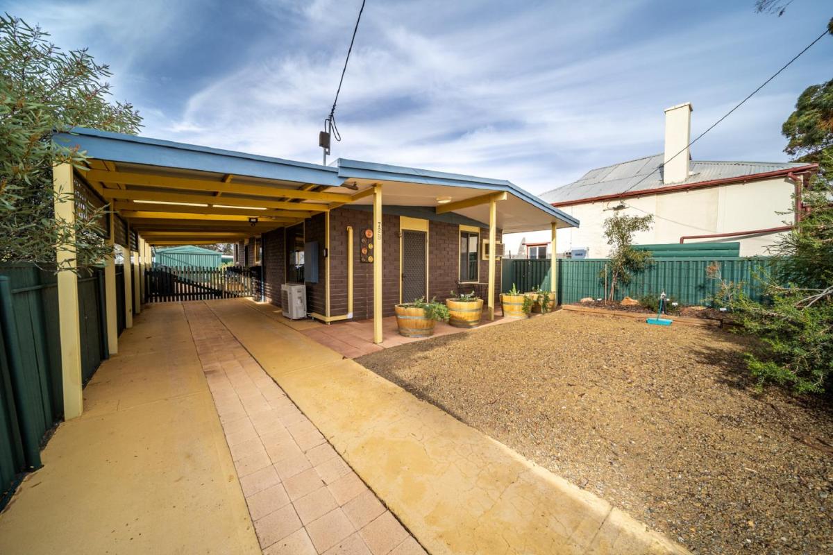 Flinders Ranges Bed and Breakfast, Australia