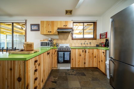 Flinders Ranges Bed and Breakfast, Hawker, Australia