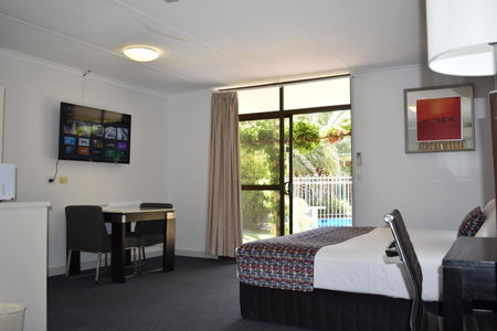 Roundhouse Motel, Peterborough, Australia