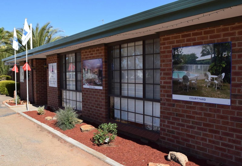 Roundhouse Motel, Peterborough, Australia