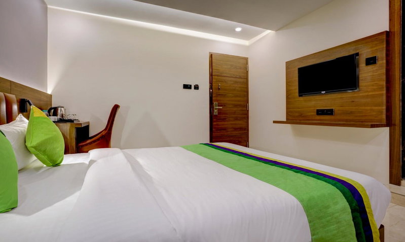 Treebo Castle Rock Inn, Mumbai, India