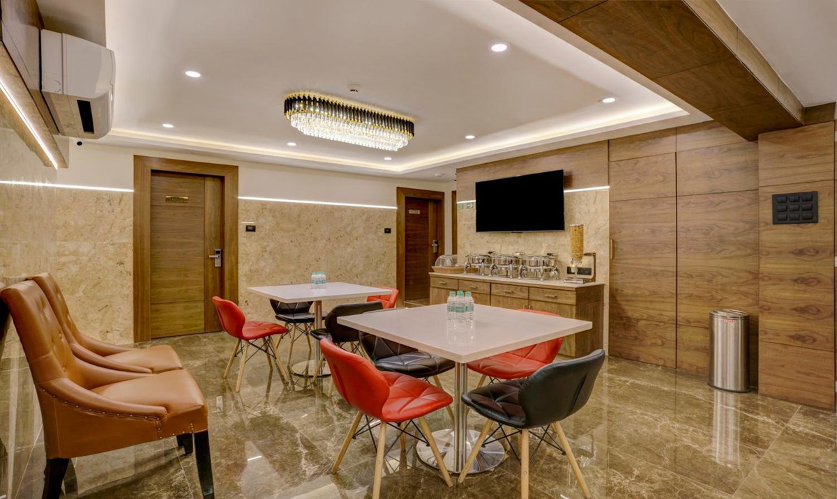 Hotel · Treebo Castle Rock Inn, Mumbai