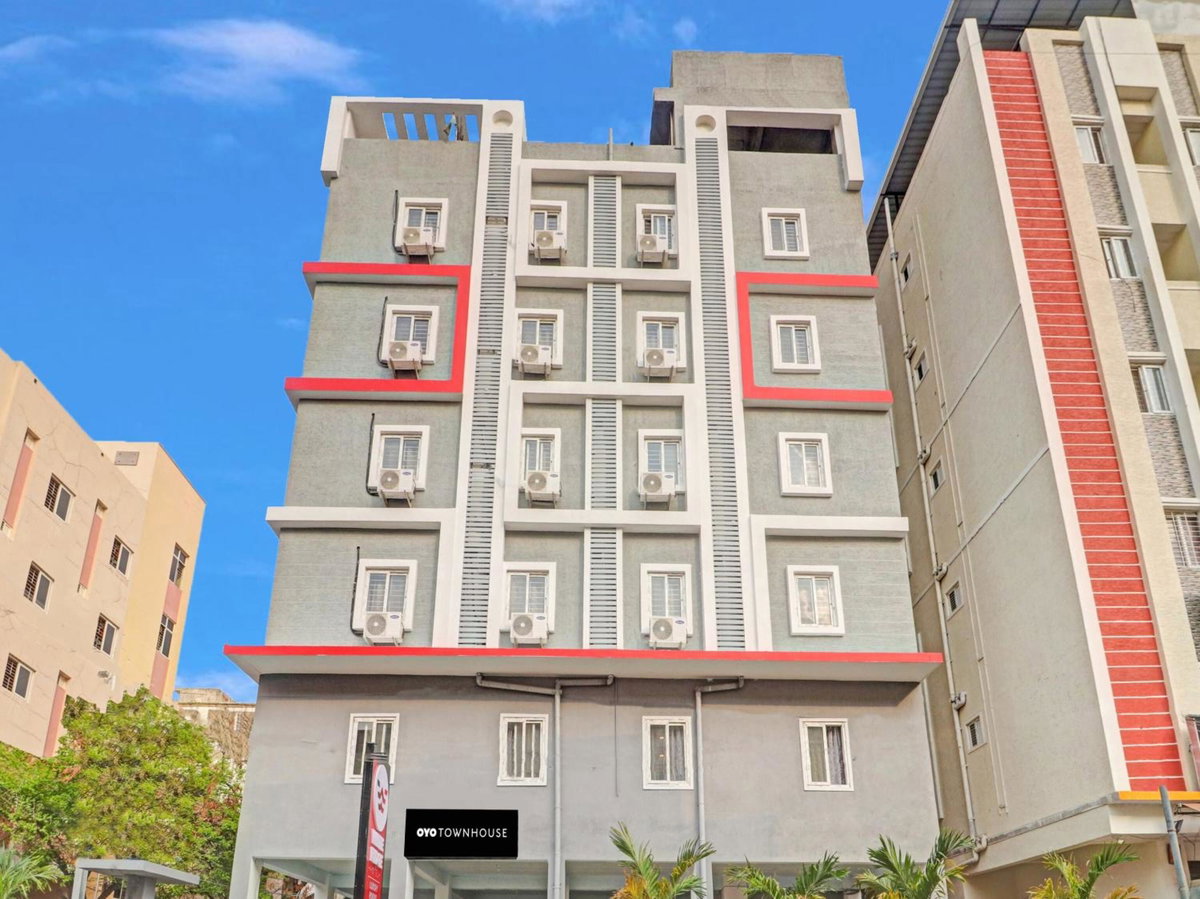Townhouse White Ridge KPHB OPP JNTU, Indien