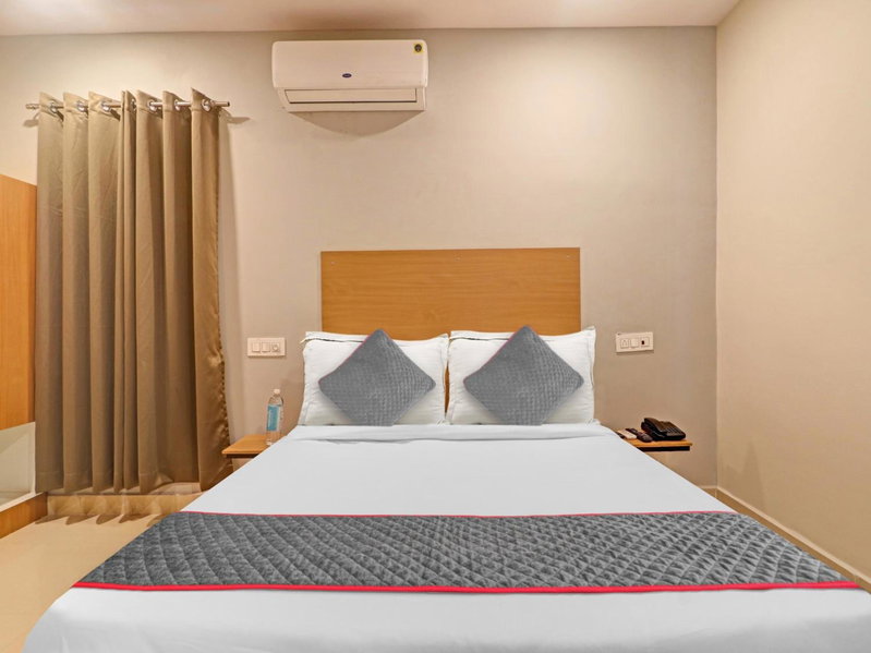 Townhouse White Ridge KPHB OPP JNTU, Kukatpalli, India