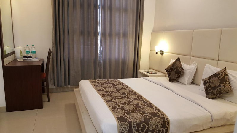 The Manor Hotel, Chhatrapati Sambhajinagar, India