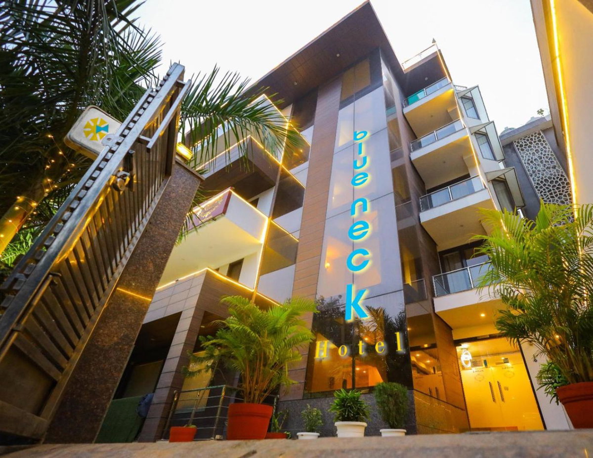 Hotel · BlueNeck Sec 40 Unitech Cyber Park Gurugram, Gurgaon