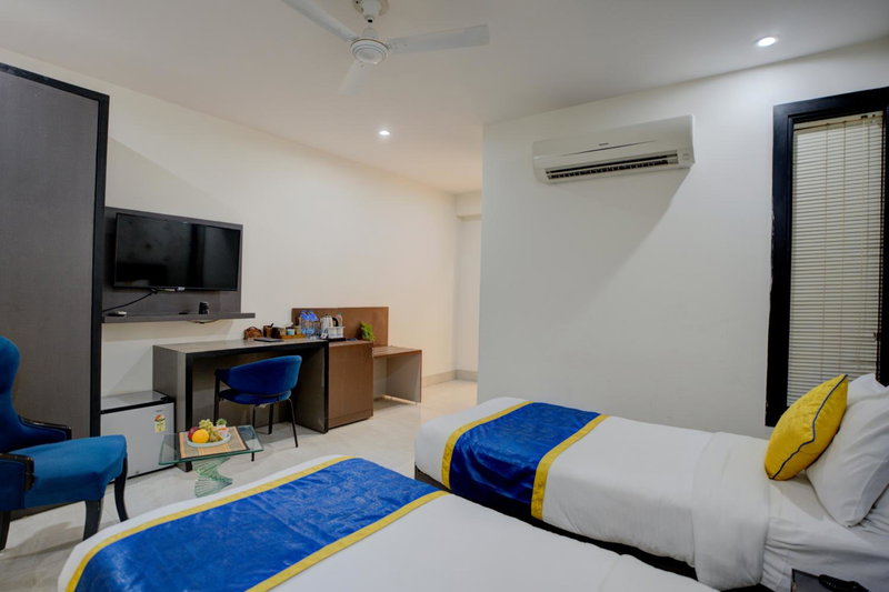 BlueNeck Sec 40 Unitech Cyber Park Gurugram, Gurgaon, India