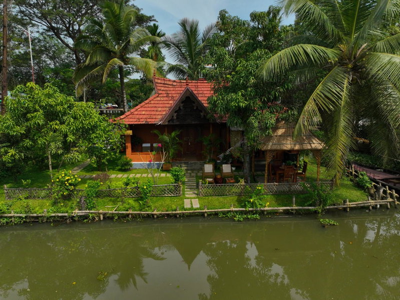 Little Chembaka, Kumarakom, India