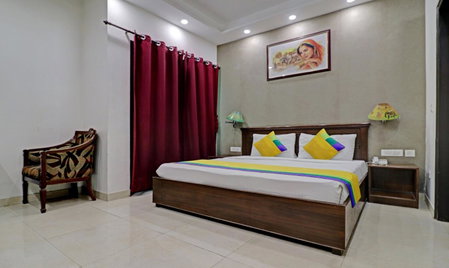 Itsy Hotels Hamlets Stay, Noida, India