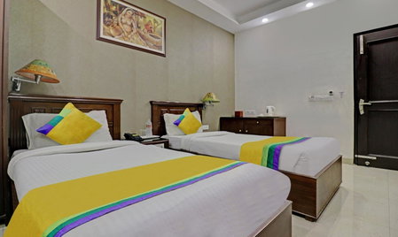 Itsy Hotels Hamlets Stay, Noida, India