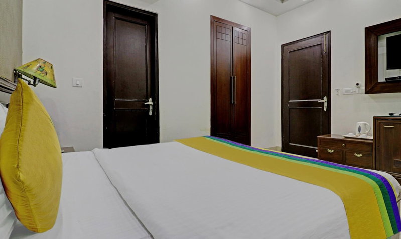 Itsy Hotels Hamlets Stay, Noida, India