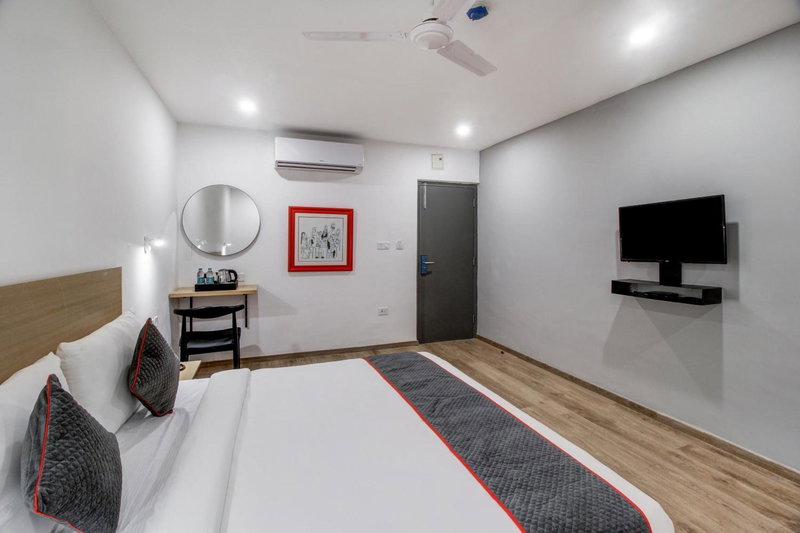 Super Townhouse RCC Majestic 397 LB Nagar, Hyderabad, India