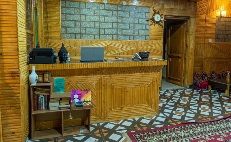 indian backpackers hostel, Manāli, India