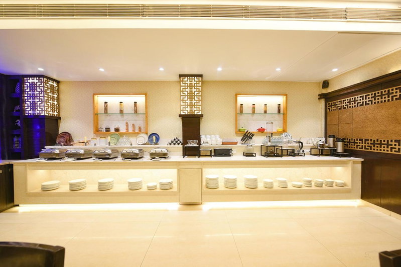 FabHotel KK Continental - 100m from Amritsar Junction Railway Station, Amritsar, India