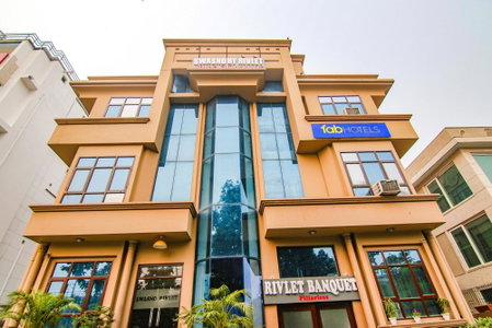 FabHotel Prime The Rivlet Premium - MG Road, Gurgaon, India