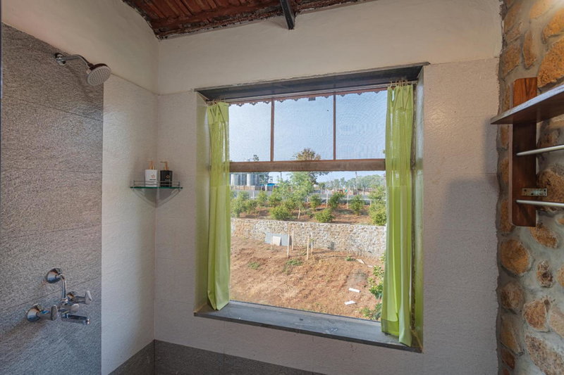 SaffronStays Lake House Bouganvillea, Nashik -villa with great lake views and patio dining, Nashik, India