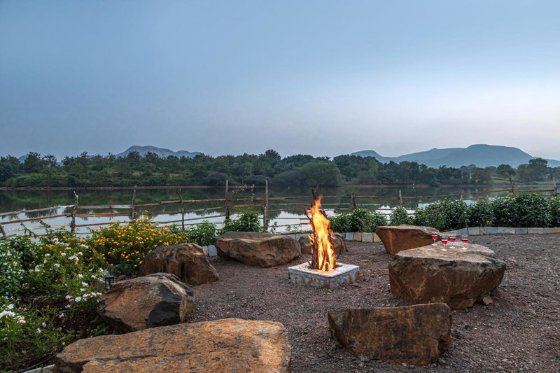 SaffronStays Lake House Bouganvillea, Nashik -villa with great lake views and patio dining, Nashik, India