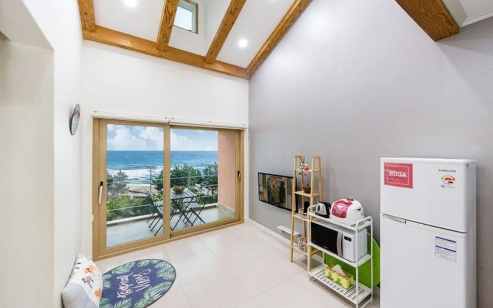 Hotel · Gangneung Vacation Pension, Gangneung