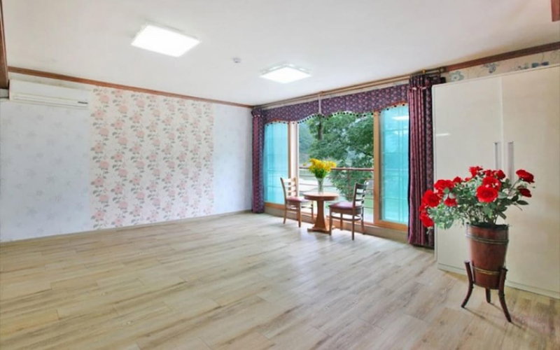 Donggang Village Caravan Pension, Yeongwol, South Korea