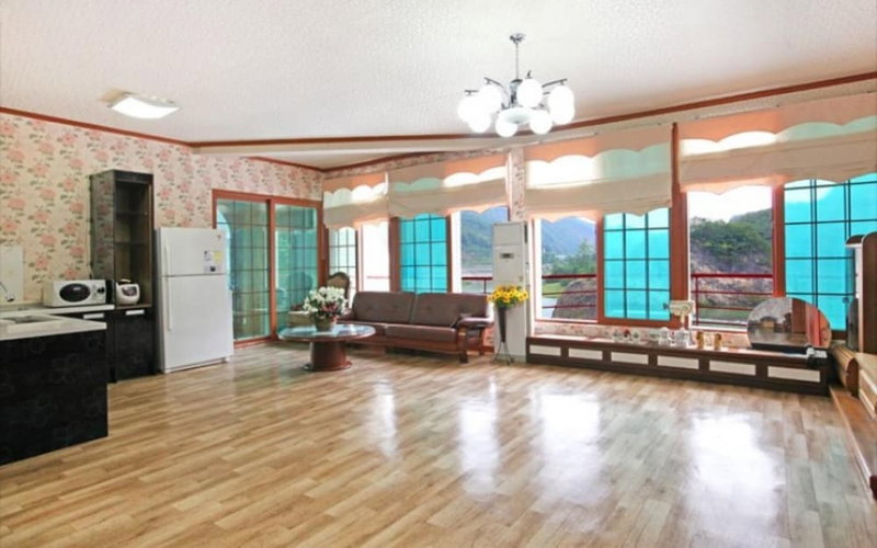 Donggang Village Caravan Pension, Yeongwol, South Korea
