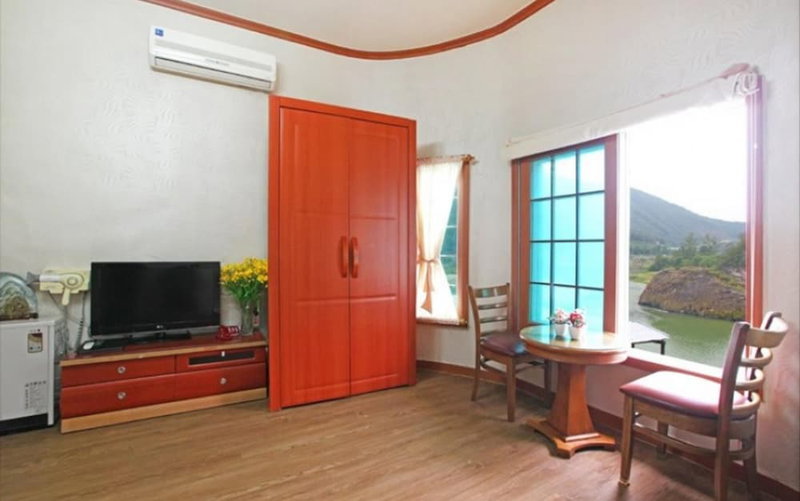 Donggang Village Caravan Pension, Yeongwol, South Korea