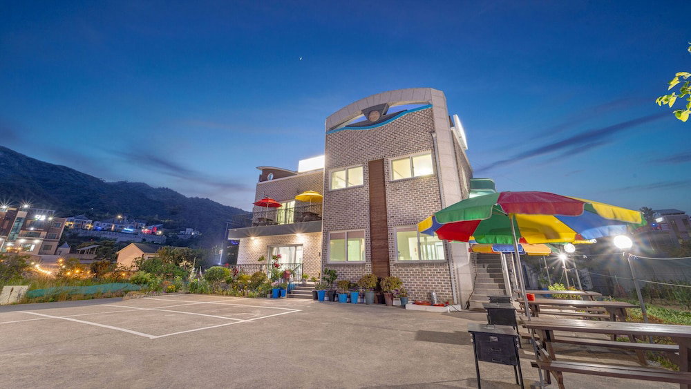 Samcheok Badayeohaengpension, South Korea