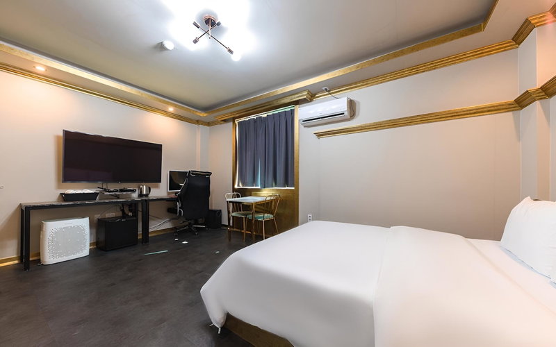Gunsan THE Bridge Hotel, Gunsan, South Korea