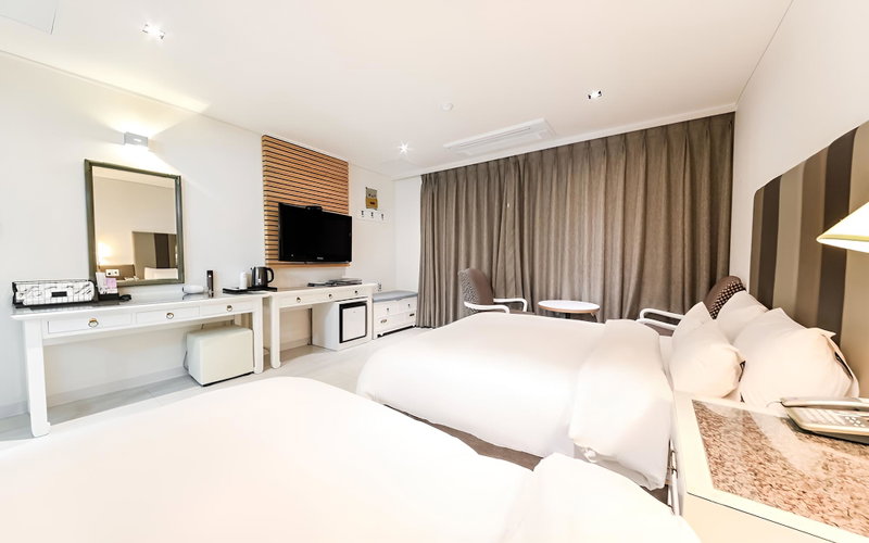 Jinju Hotel Owl, Jinju, South Korea