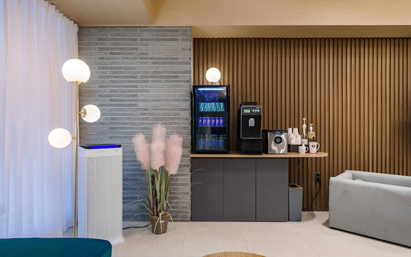 Brown Dot Yeoksam Branch, Seoul, South Korea