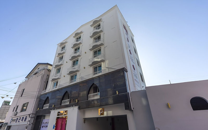 Iksan Hotel 174, Iksan, South Korea