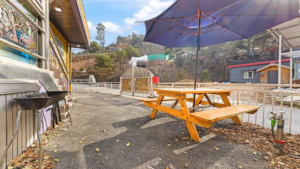 Namyangju Sansokcamping Glamping&caravan, South Korea
