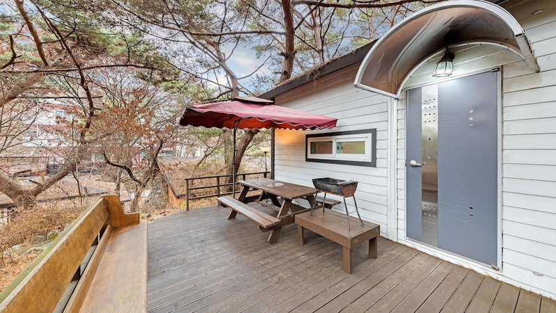 Namyangju Sansokcamping Glamping&caravan, Namyangju, South Korea
