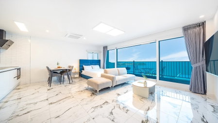 Yeosu Rebeu183184 Oceanview Pension, Yeosu, South Korea