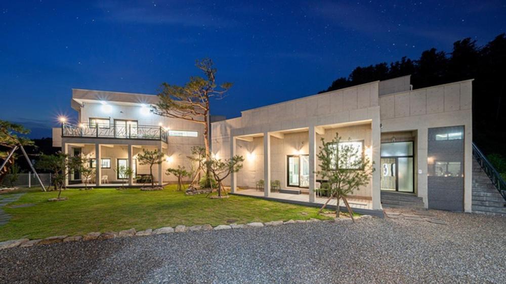 Gapyeong Story 166 Pool Villa, South Korea