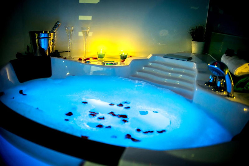Jacuzzi Apartment Zen, Kraków, Poland