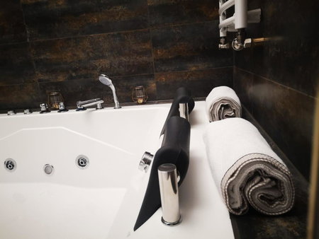Apartamenty LENA 5 Jacuzzi, Racibórz, Poland