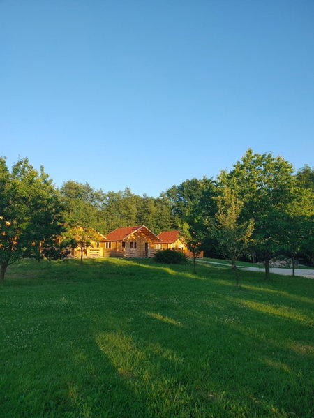 Dwór Piotra i Pawła- pokoje i domki, Miedzygorze, Poland
