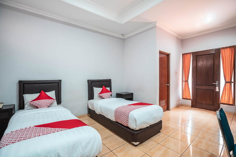 Hotel O Bunga Karang Hotel, Bekasi, Indonesia