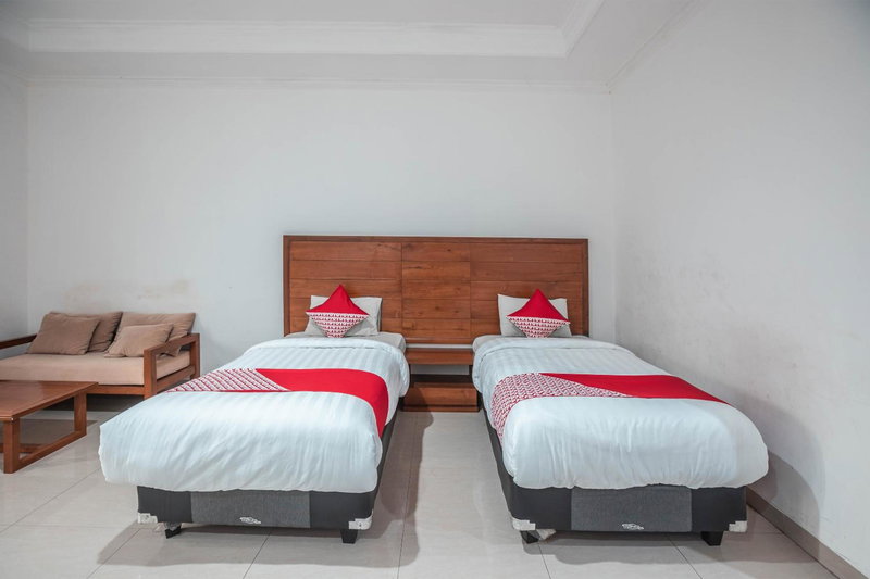 Hotel O Bunga Karang Hotel, Bekasi, Indonesia