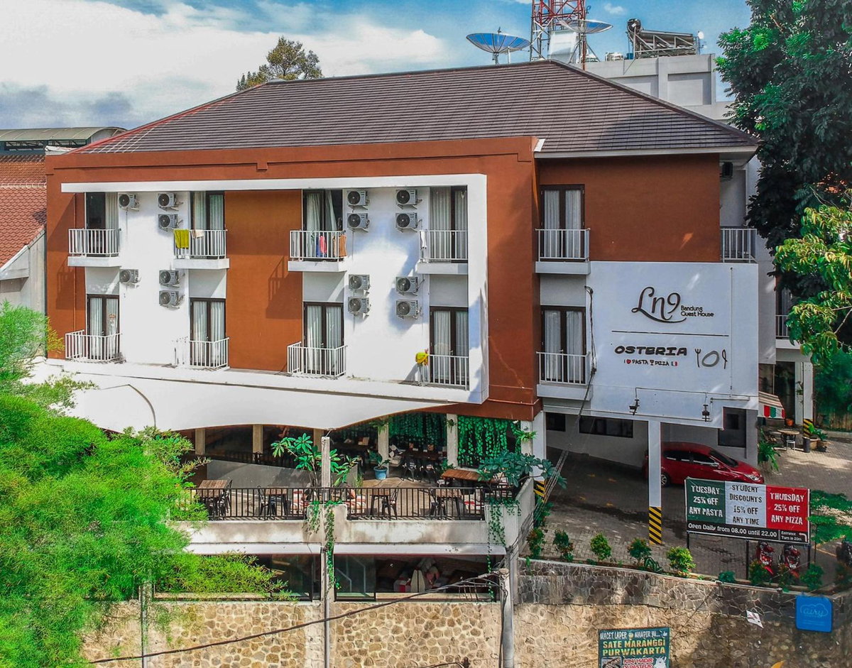Hotel · LN9 Bandung Guest House, Bandung