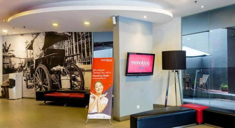 Monoloog Hotel Solo, Solo, Indonesia