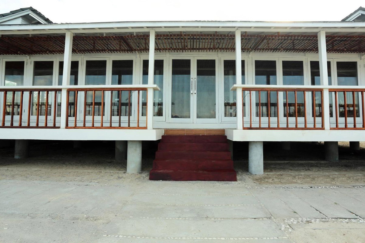 Hotel · UMARIMBA Beach Lodge, Bumbang