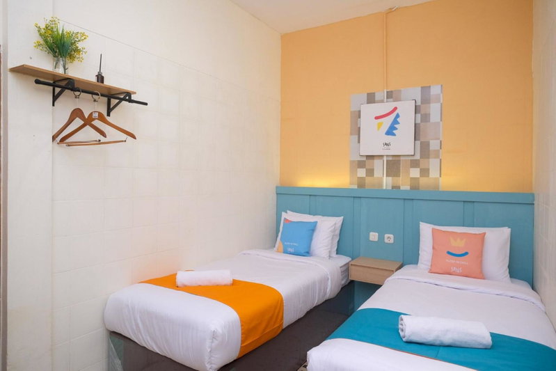 Sans Hotel City Inn Solo by RedDoorz, Solo, Indonesia
