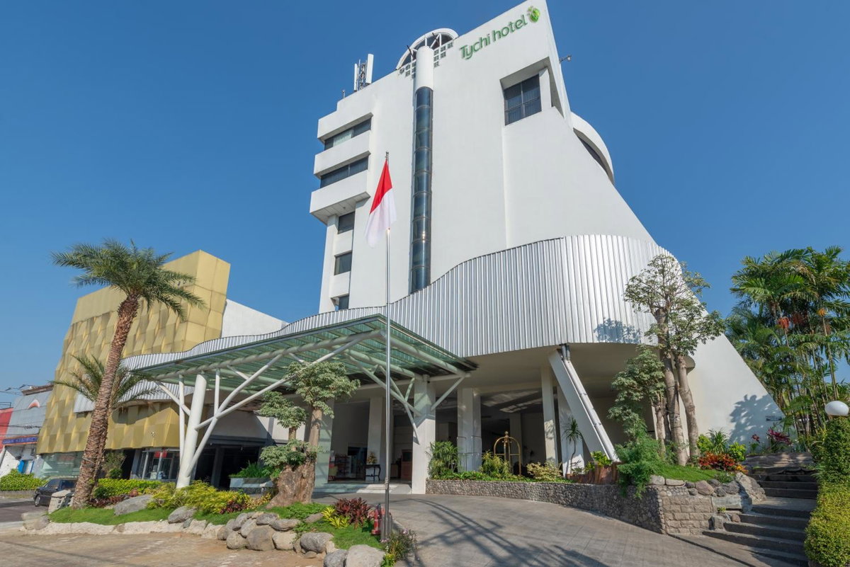 Hotel · Lux Tychi Hotel, Malang