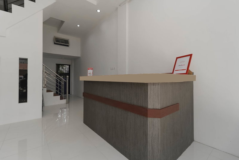 RedDoorz Plus near RS Royal Prima, Medan, Indonesia